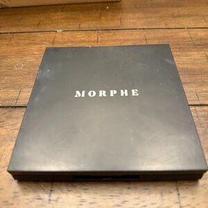 MORPHE NINE EYESHADOW PALETTE. NEVER USED. NO BOX